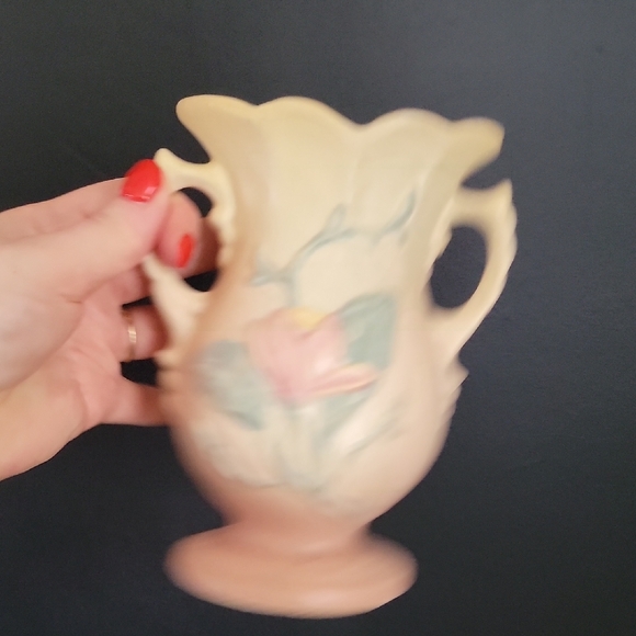 Floral Cream Vase - Picture 4 of 9